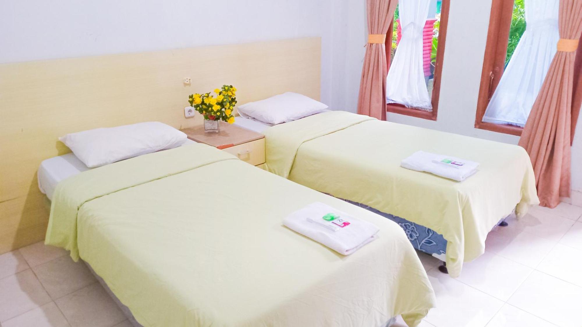 Bayak Hotel Bumdes Cipayung & Resort Ciguntur Exterior photo