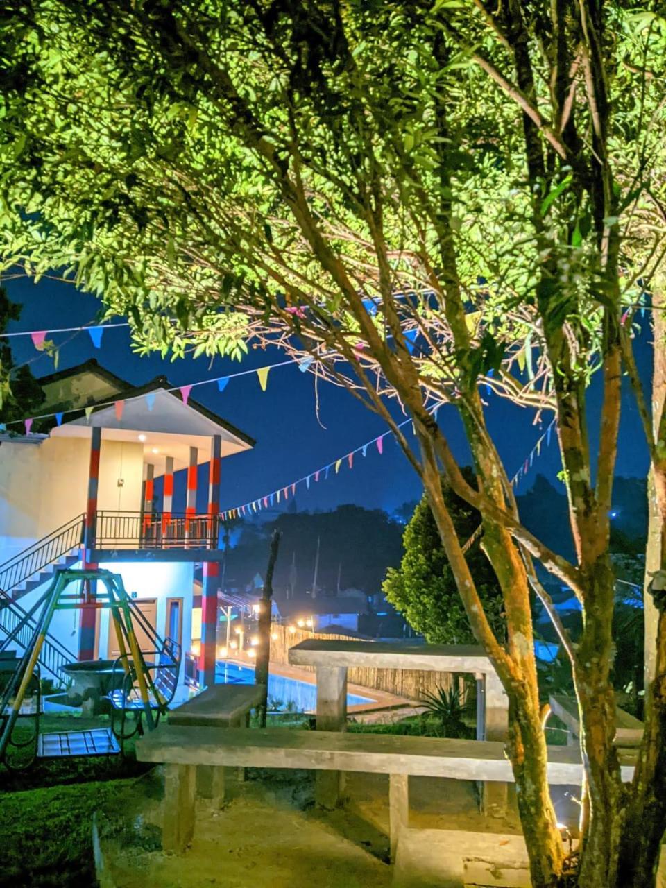 Bayak Hotel Bumdes Cipayung & Resort Ciguntur Exterior photo